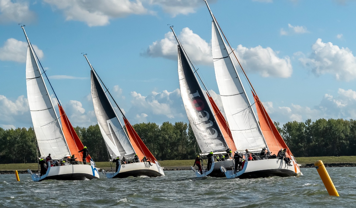 Sails of Sustainability Regatta 2026 – boten in actie op het IJsselmeer