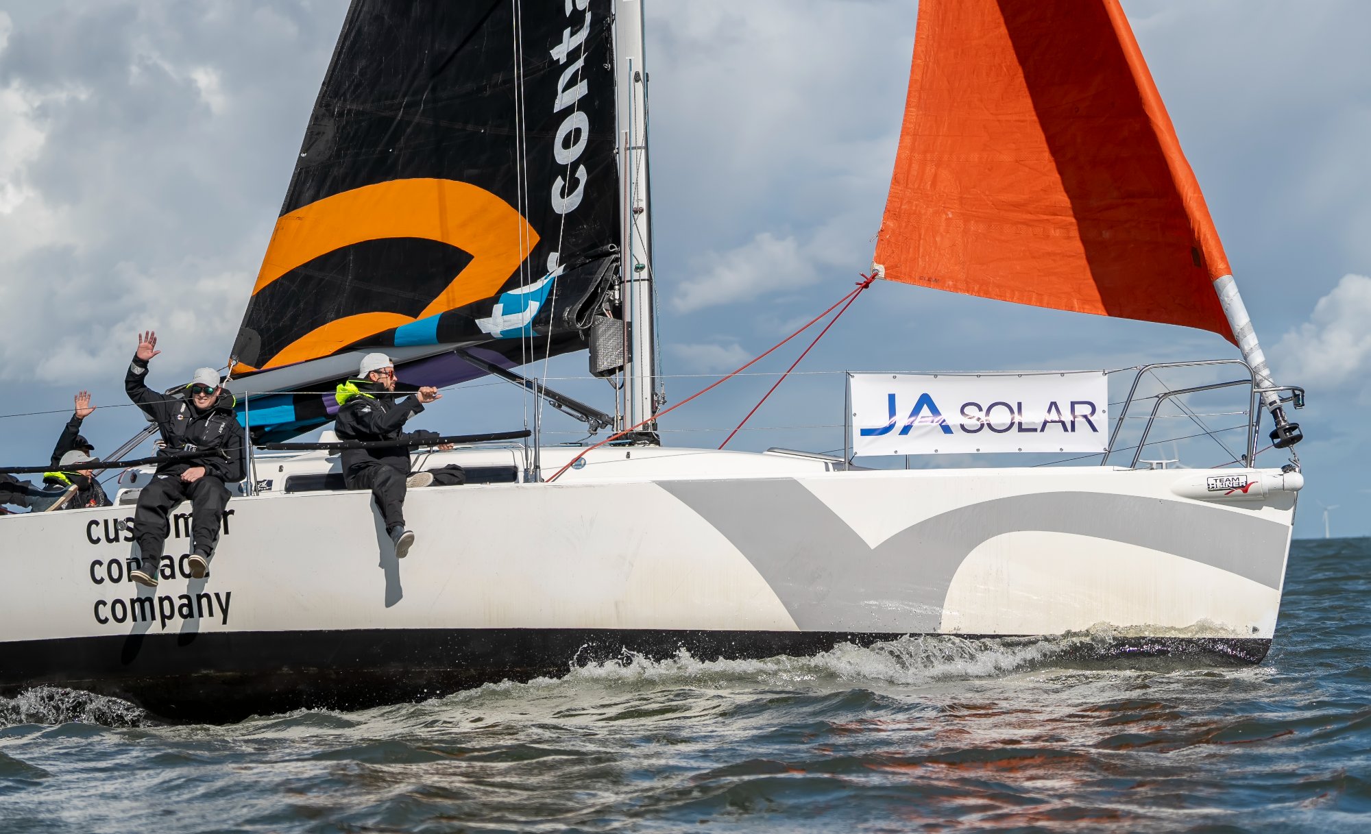 Team aan boord tijdens Sails of Sustainability